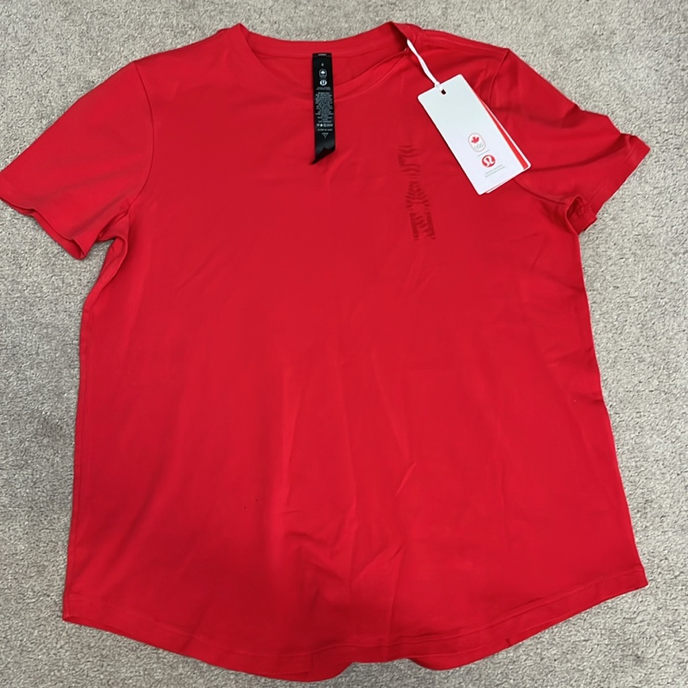 Lululemon Team Canada love crew shirt